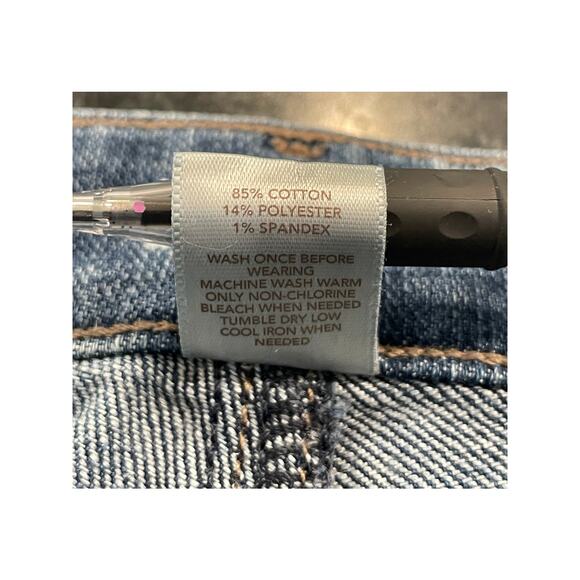 LOFT Outlet curvy skinny jean Short cut-off's 2P - Picture 5 of 9